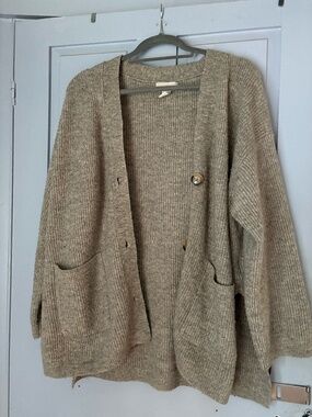 H&M Cozy Cardigan Gray